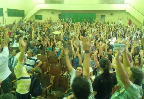 Assembleia greve 060613